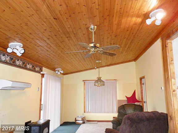 5th image of 18614 Daisey Ct