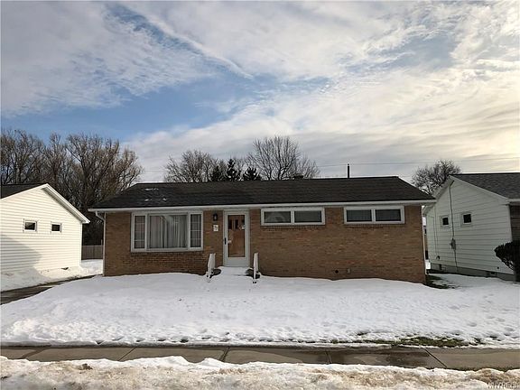 2nd image of 77 Kemp Ave