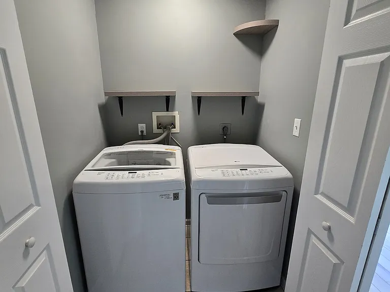 504 Pierpont Hts — Photo 13