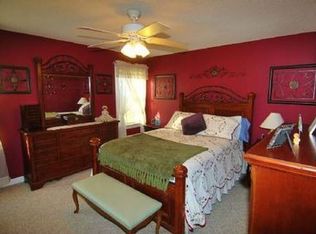 1716 Crawfords Pointe Dr, Greenville, NC 27834