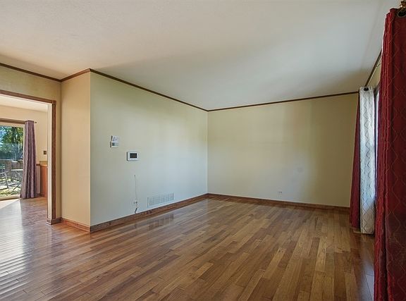 2nd image of 1187 Independence Dr