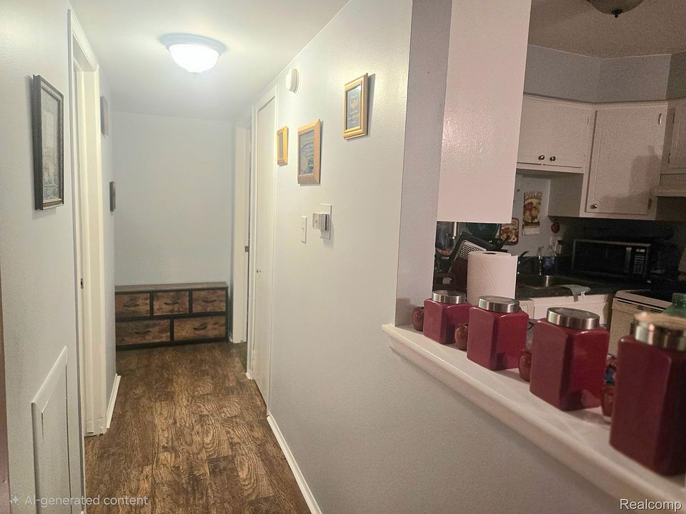 19840 W Twelve Mile Rd Apt 36, photo 12