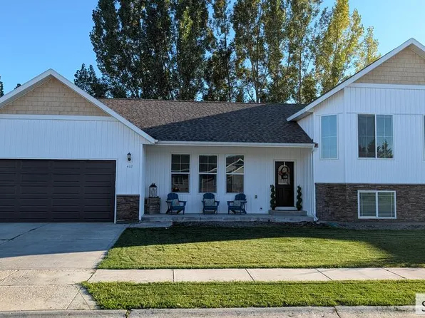 407 Buckskin Ct, Sugar City, ID 83448