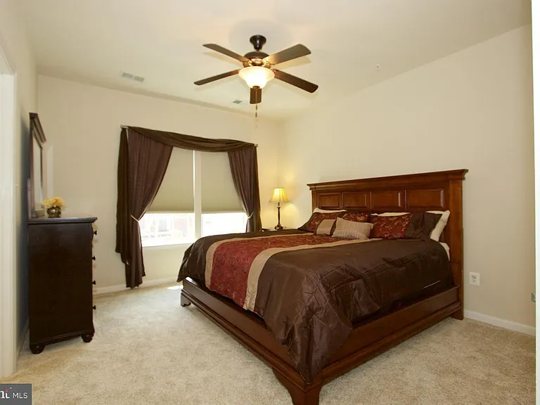 1050 Wisdom Ct — Photo 11