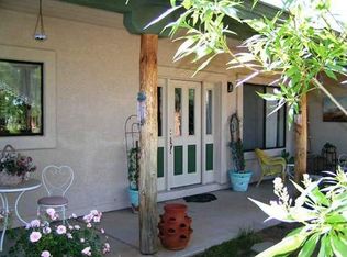 17802 S Oak Dr, Peeples Valley, AZ 86332