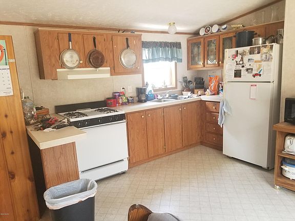 4th image of 10713 N Brookside Dr