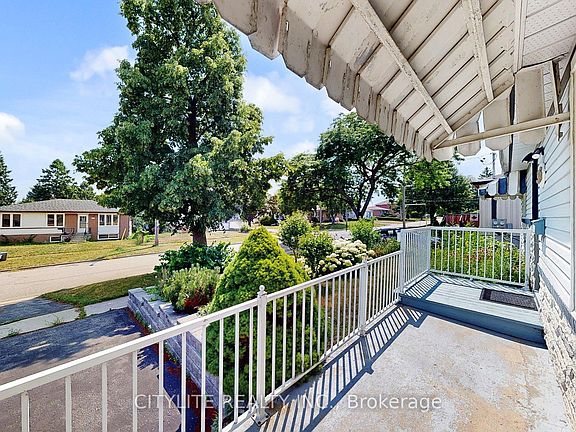 2nd image of 516 Monteith Ave