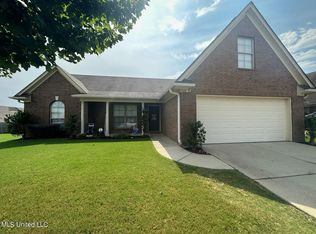 5772 Hunters Chase Dr, Southaven, MS 38672