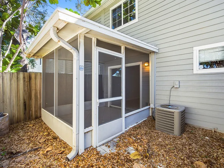3731 W Cass St — Photo 22