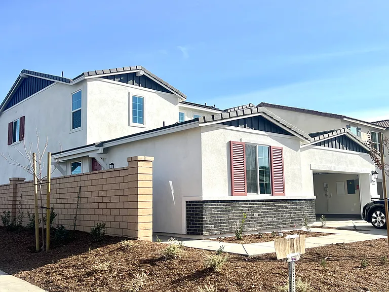 1758 Ace St — Photo 15