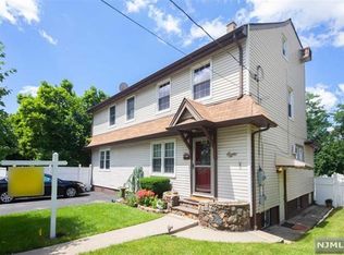 8 2nd St, Ridgefield Park, NJ 07660