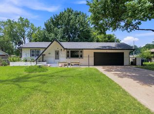 321 S 1st St, Clearwater, KS 67026