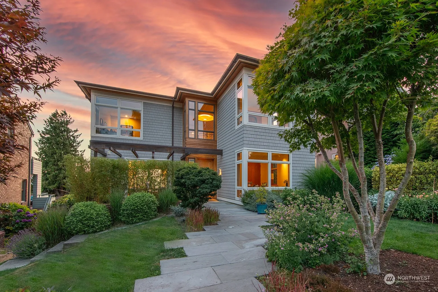 2509 42nd Avenue W photo 1