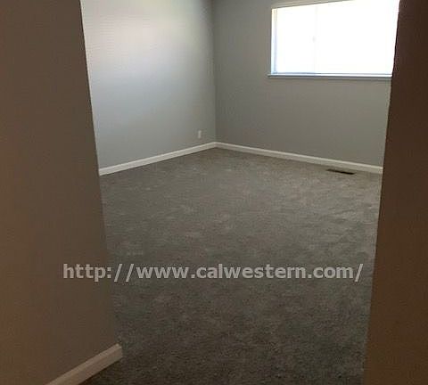 5th image of 15120 Lynn Ave