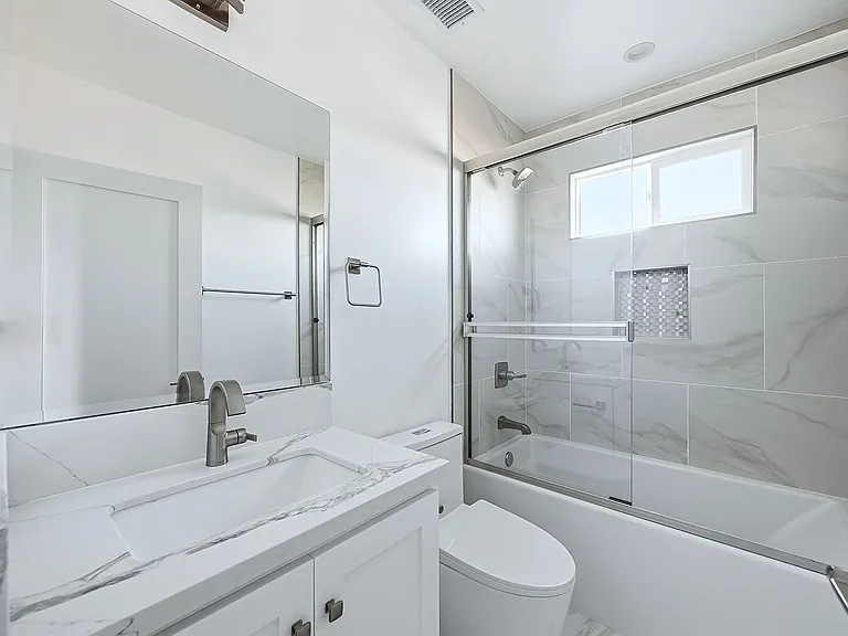 10538 La Reina Ave #2 — Photo 11