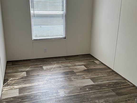 5th image of 5515 118th St #226