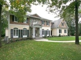 7604 Carter Ct, Bethesda, MD 20817