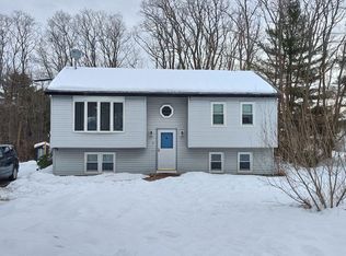 2 Hemphill Dr, Westbrook, ME 04092