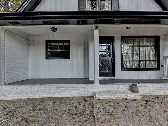 3rd image of 2648 Glenvalley Dr