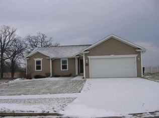 213 Maple Ave, Walworth, WI 53184