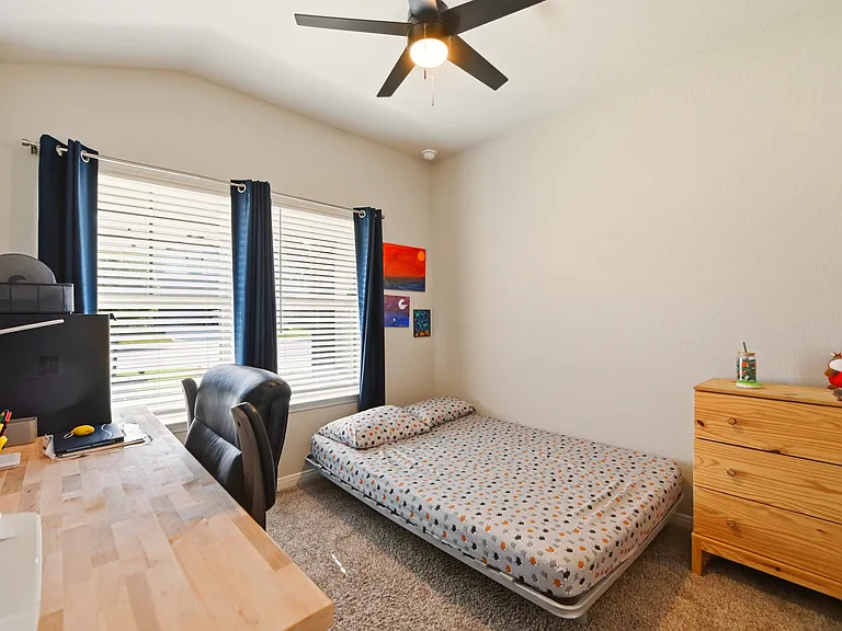 4546 Longhorn Crst — Photo 17