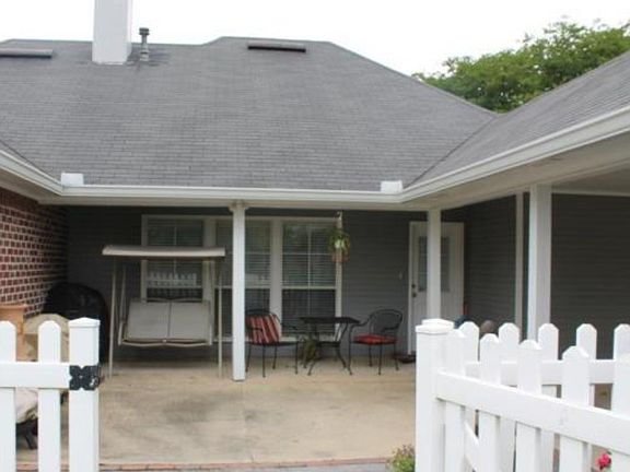 2nd image of 17260 Chenier Dr