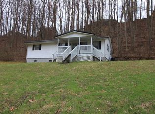 1702 Clark Rd, Charleston, WV 25314