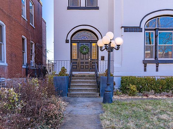 3rd image of 2704 S Compton Ave
