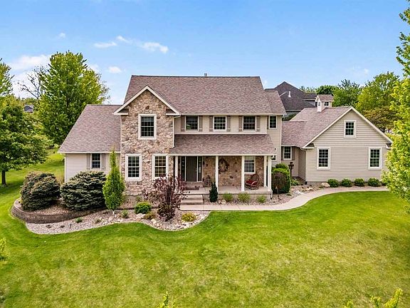2nd image of 1402 Ridgeview Ct