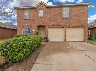 1329 Westview Dr, Garland, TX 75040