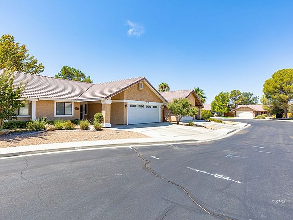 3rd image of 419 Mount Shasta Cir