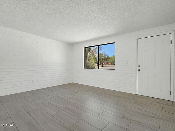 3rd image of 6951 E Golf Links Rd