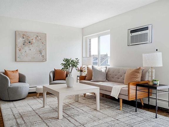 3rd image of 80 Main St APT 22