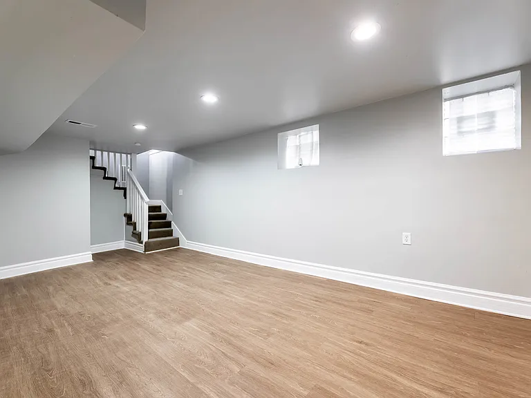 7917 S Ellis Ave #1 — Photo 7