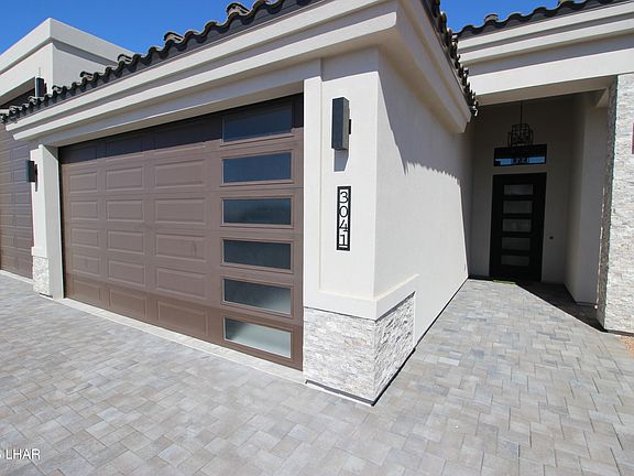 2nd image of 3041 Palo Verde Blvd S