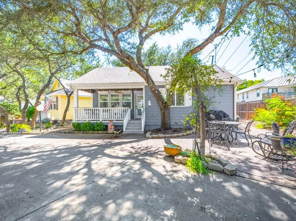 1508 Cottage Loop Dr, Rockport, TX 78382