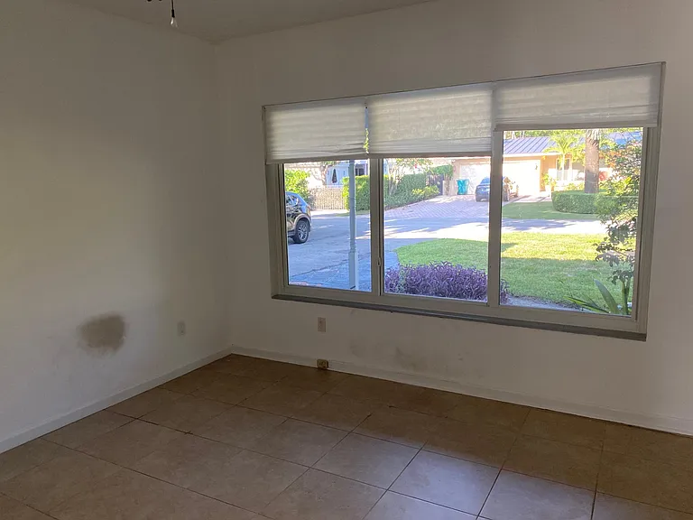 7630 SW 53rd Pl — Photo 5