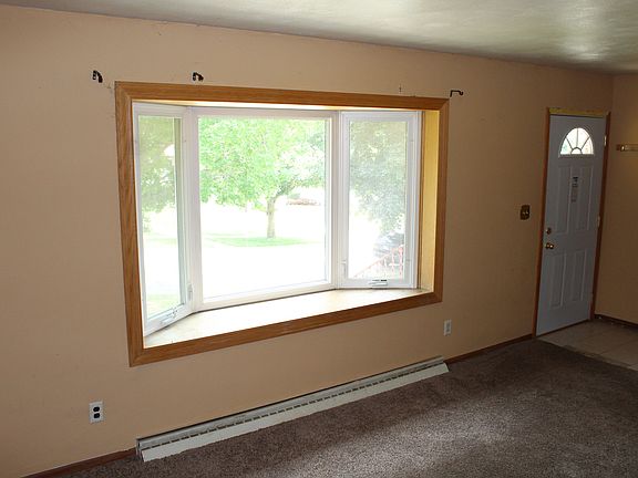 3rd image of 2909 Concordia Dr