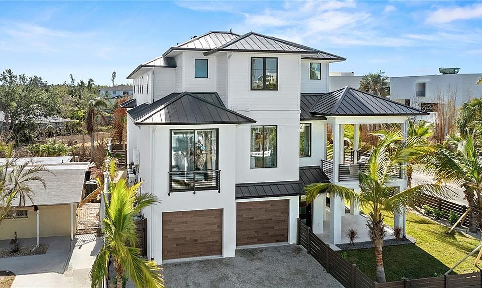 7007 Point Of Rocks Rd, Sarasota, FL 34242 | MLS #A4635010 | Zillow