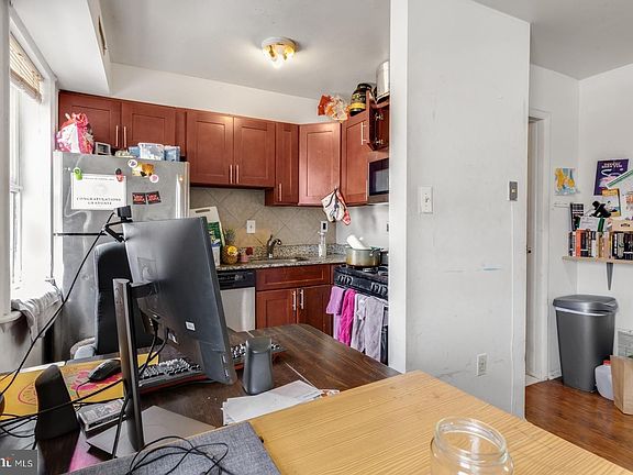 5th image of 238 W Girard Ave Floor 3
