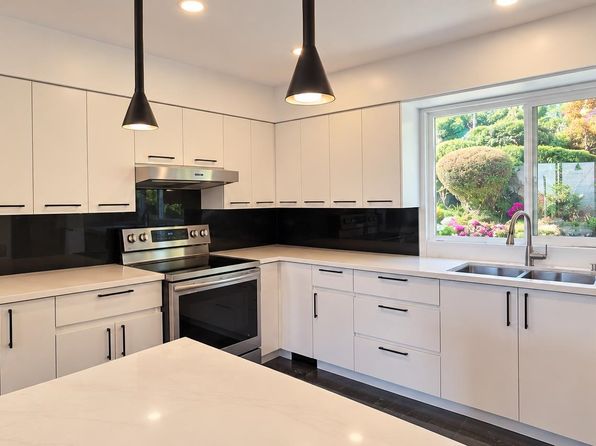 4 bedroom rental in West Vancouver — photo 8