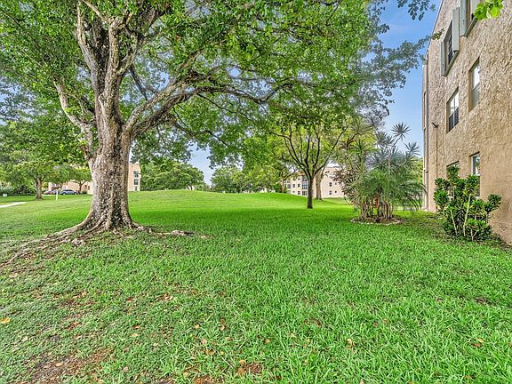 4th image of 9301 Sunrise Lakes Boulevard