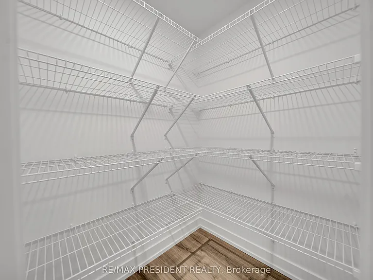 940 David St N #81 — Photo 15