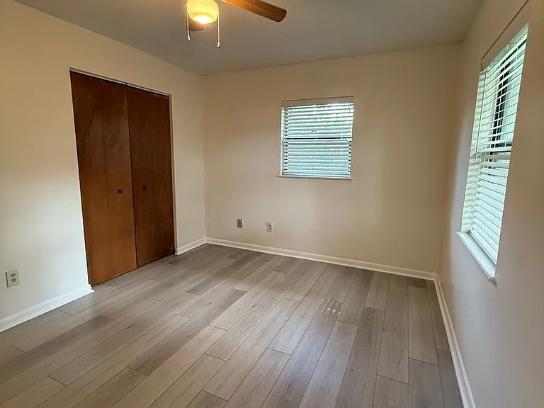 15615 NW 138th Dr — Photo 32