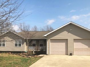 203 Parkview Dr, Dexter, MO 63841