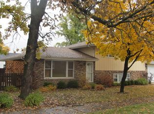 16154 Oak Ave, Oak Forest, IL 60452