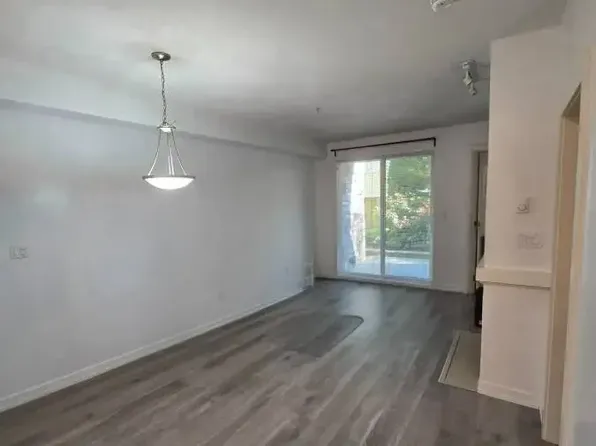 10237 133rd St, Surrey, BC