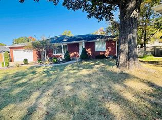 1302 N Briar Rd, Muncie, IN 47304