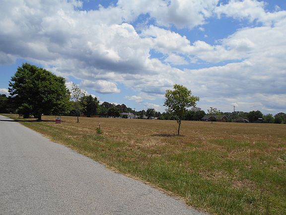 2nd image of 22 Starview Dr