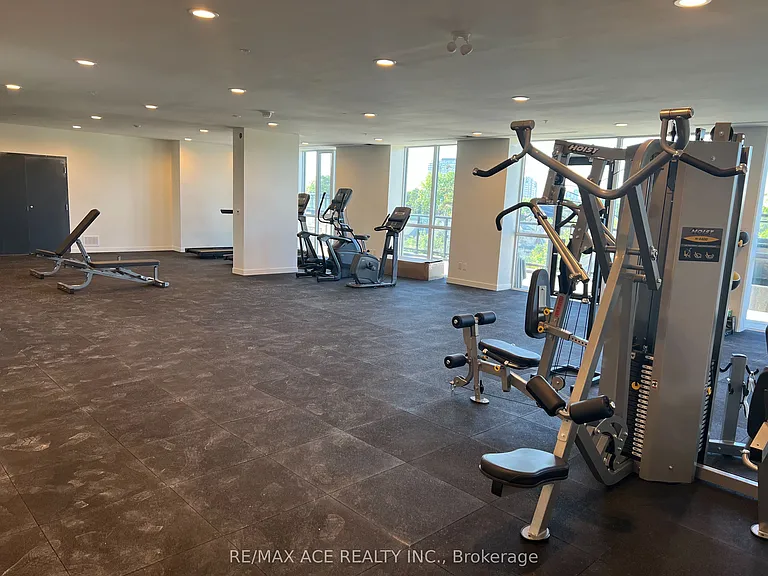 128 King St N #1610 — Photo 11